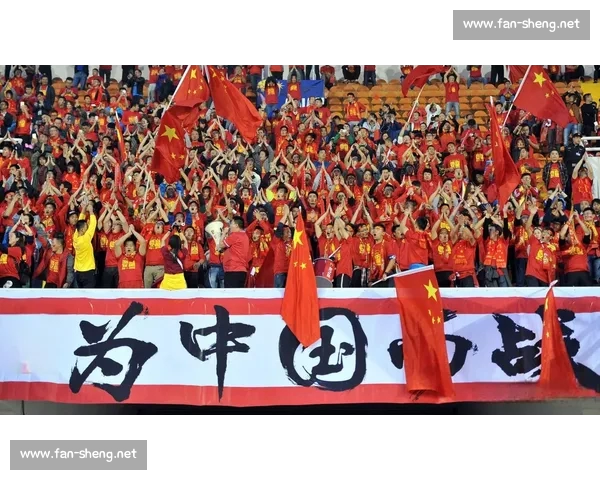 中国足球队备战亚洲杯新征程 强化攻防体系力争突破小组赛 中国足球队备战亚洲杯新征程 强化攻防体系力争突破小组赛